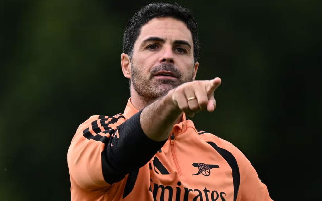 Arsenal ready to be “hunted” as Premier League returns