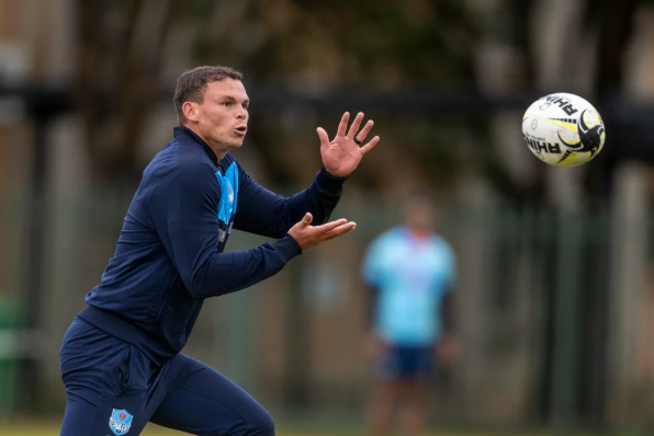 Curwin Bosch returns to the run-on side after two seasons playing in France.