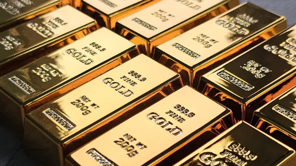 JSE tracks gold higher as rand holds near multi-month best; Wall Street softer into the weekend