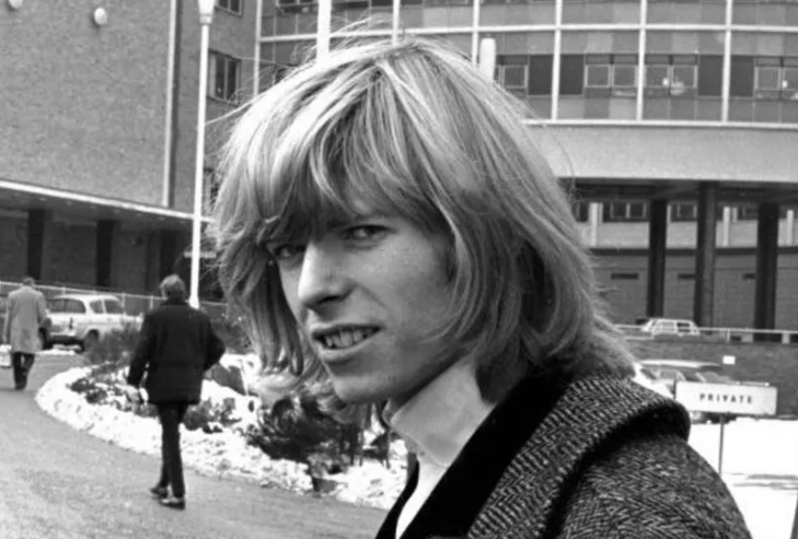 Davie Jones, before he adopted the name David Bowie.