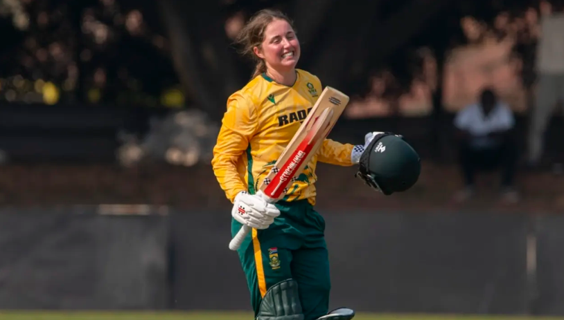 Miane Smit celebrates her maiden T20I century.